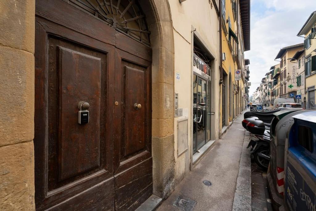 Keys Of Italy - Serragli 55 - Stile Rustico Rinascimentale In Oltrarno Florenz Exterior foto